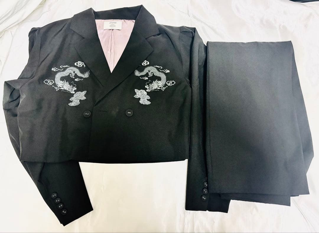 【jouetie】ドラゴン刺繍　ショート丈ジャケット ボトムス セットアップ