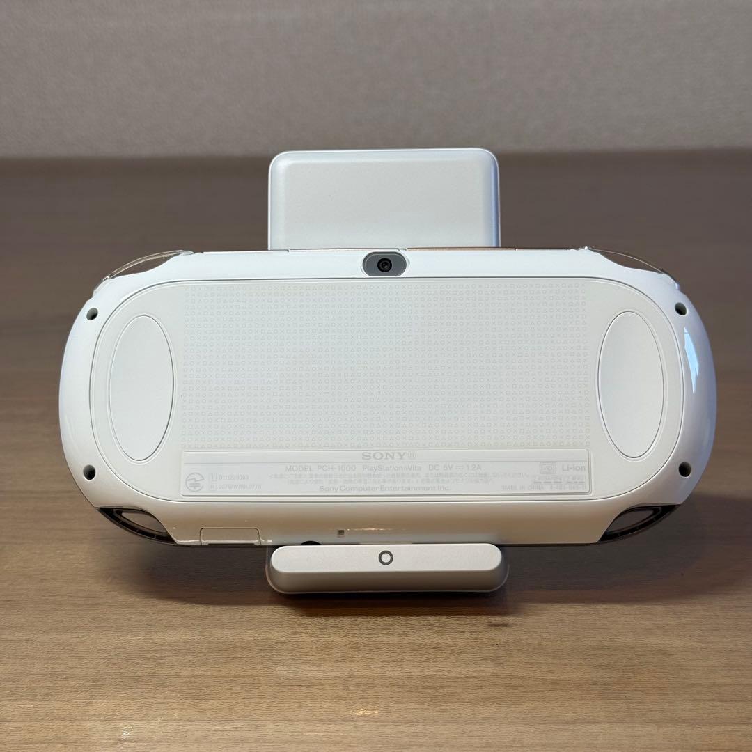 4-046 PSVITA PCH-1000 クリスタル・ホワイト 箱付き