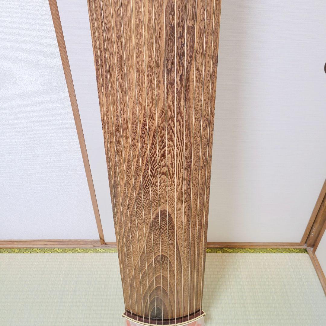 t2高級 和琴 お琴 琴 くり甲 すだれ彫 蒔絵 和楽器 弦楽器 13弦