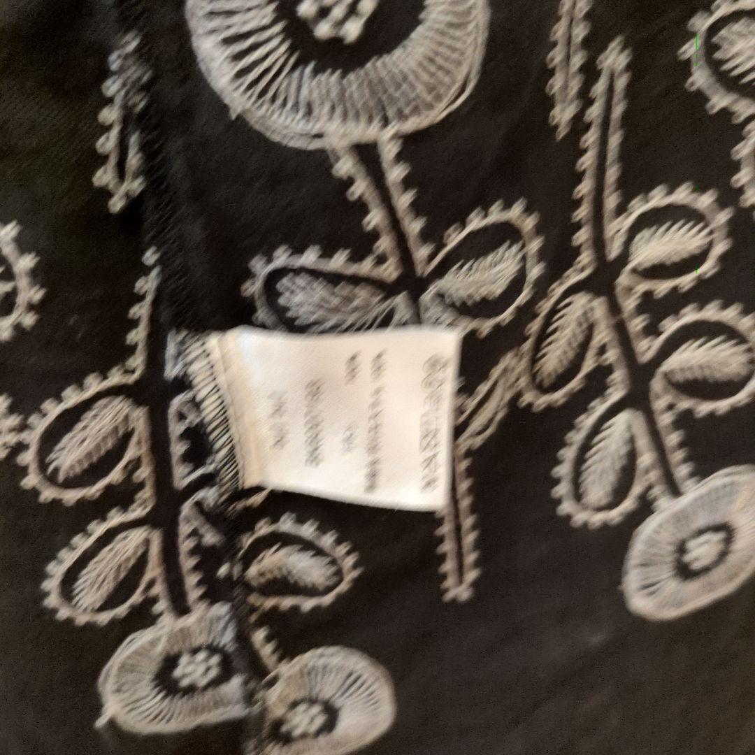 、bulbul frost garden 柄 七分袖 黒 ワンピース