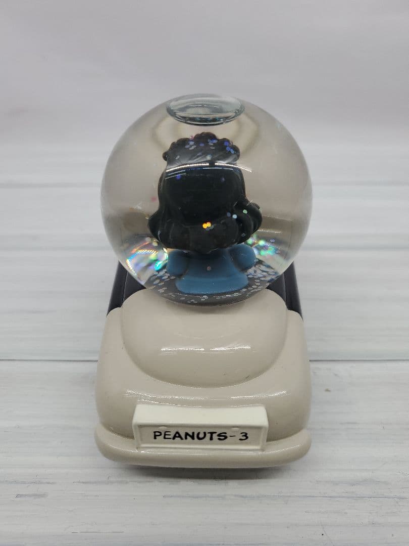 管64 ホールマーク　ルーシー　スノードーム　スヌーピー　車　ヴィンテージ