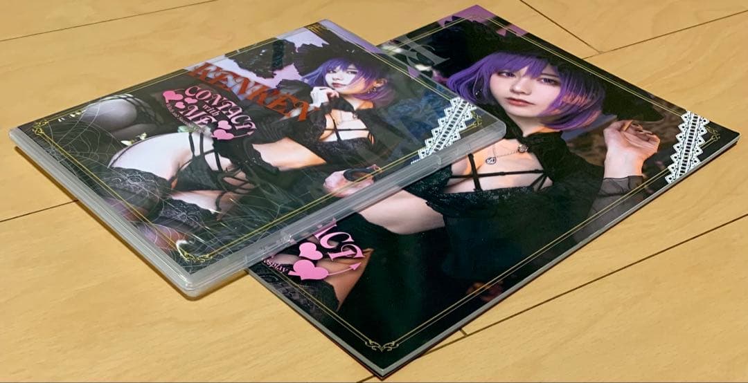 【希少品】 けんけん CONTACT WITH ME 写真集 ROM & 紙媒体
